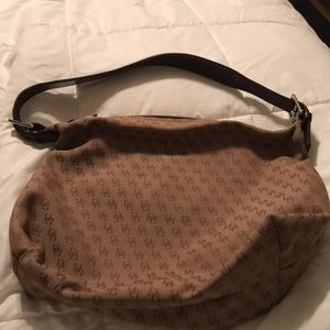 Dooney & Bourke shoulder bag